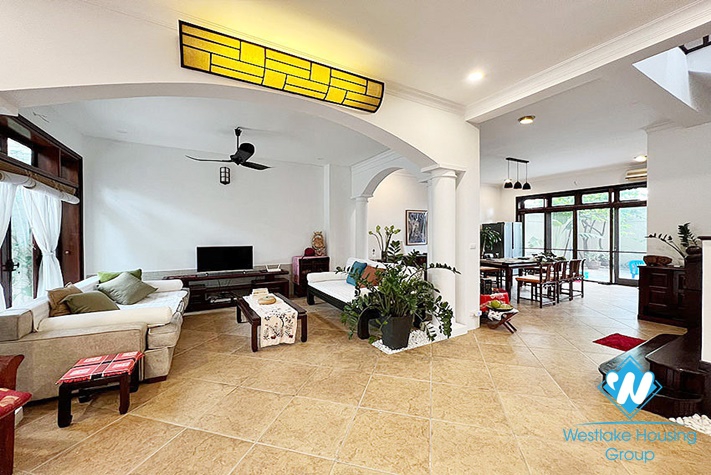Nice villa for rent in C Block Ciputra, Tay Ho, Ha Noi